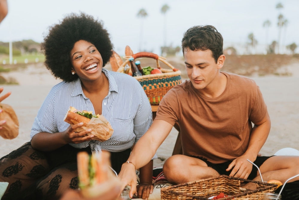 couple on a picnic